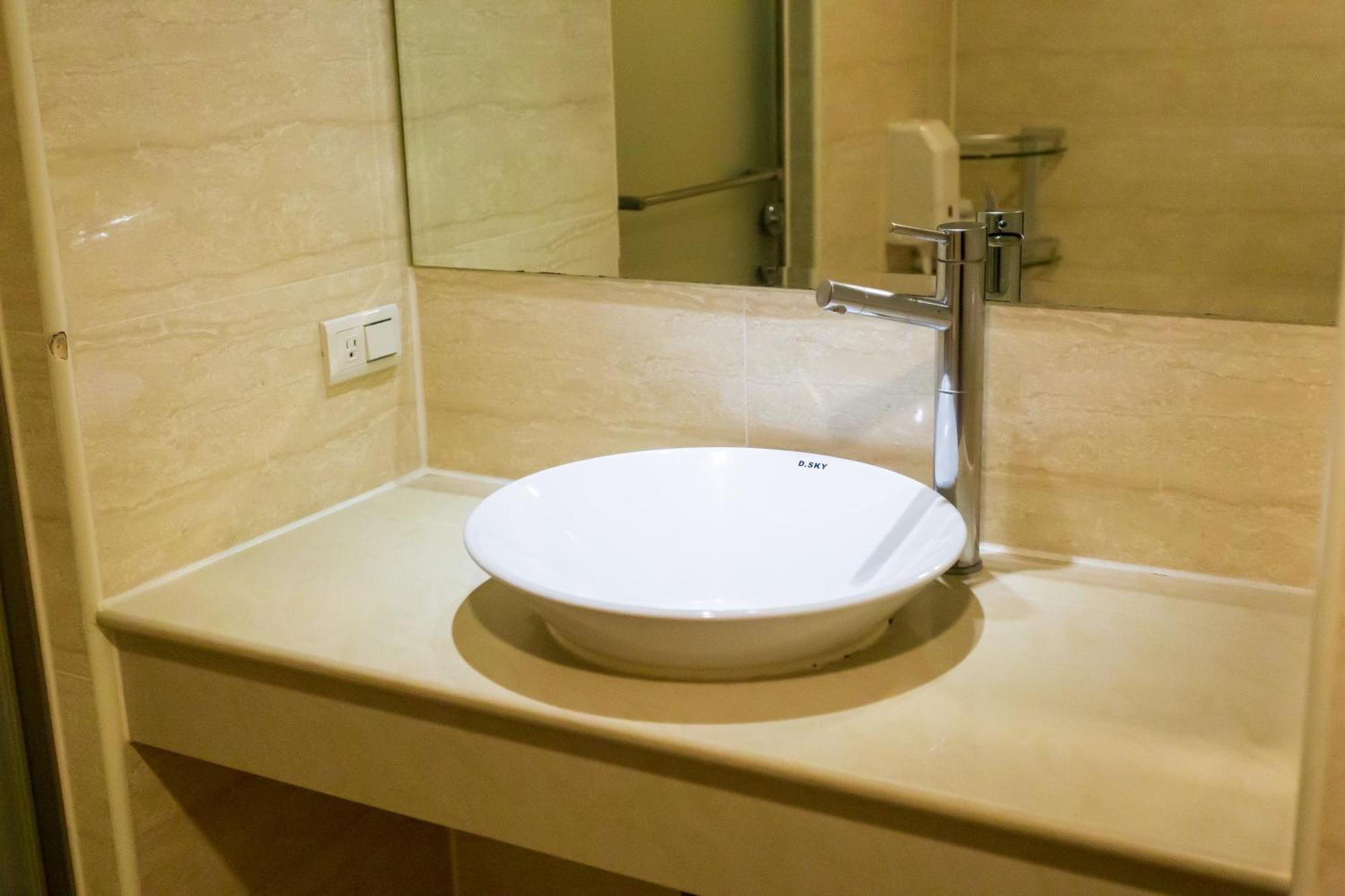 Newrise Hotel Kaohsiung Luaran gambar