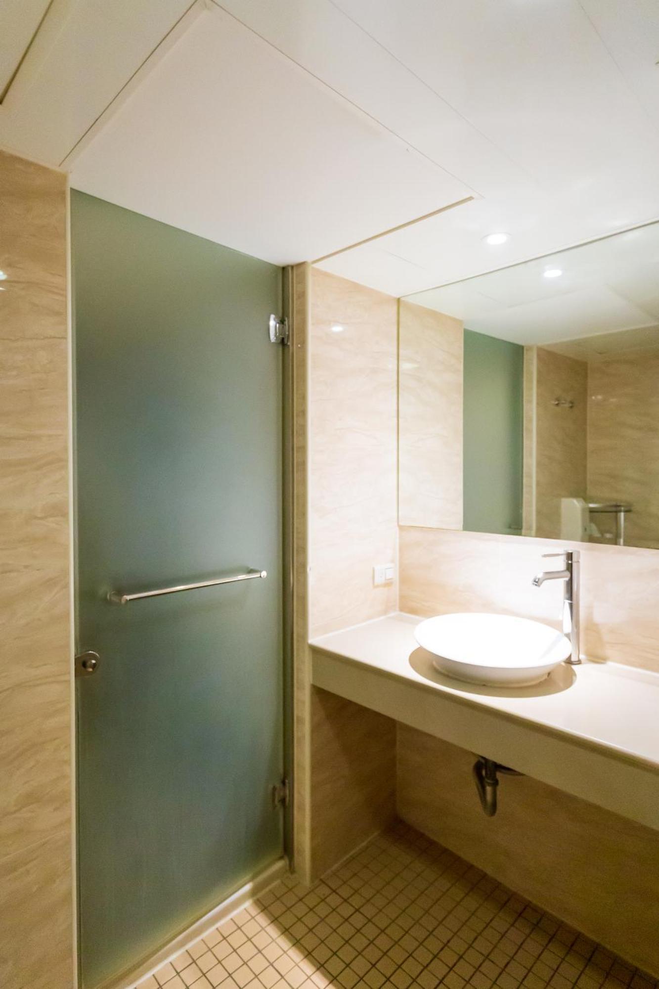 Newrise Hotel Kaohsiung Luaran gambar